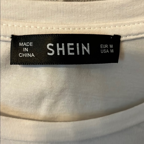 White and black graphic tee - Picture 2 of 4